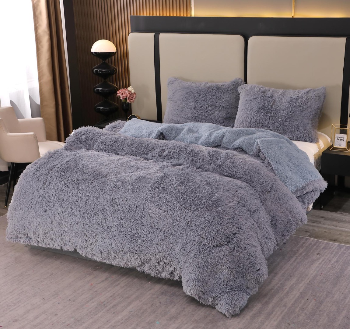 Pilota Super Pufoasa CoCoLiNo Fluffy cu Blanita Sherpa Asortata, 200x230 cm, 4 kg, 2 Fete de Perna Asortate, 50x70cm – Caldura Instanta si Confort de Lux pentru Nopti Reci, Gri