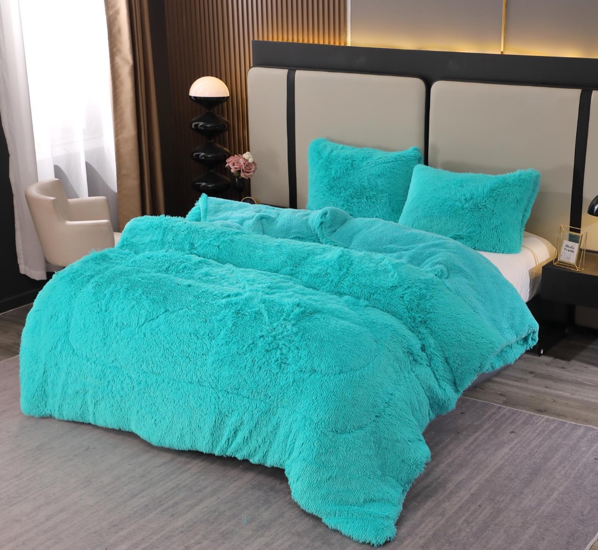 Pilota Super Pufoasa CoCoLiNo Fluffy cu Blanita Sherpa Asortata, 200x230 cm, 4 kg, 2 Fete de Perna Asortate, 50x70cm – Caldura Instanta si Confort de Lux pentru Nopti Reci, Bleu