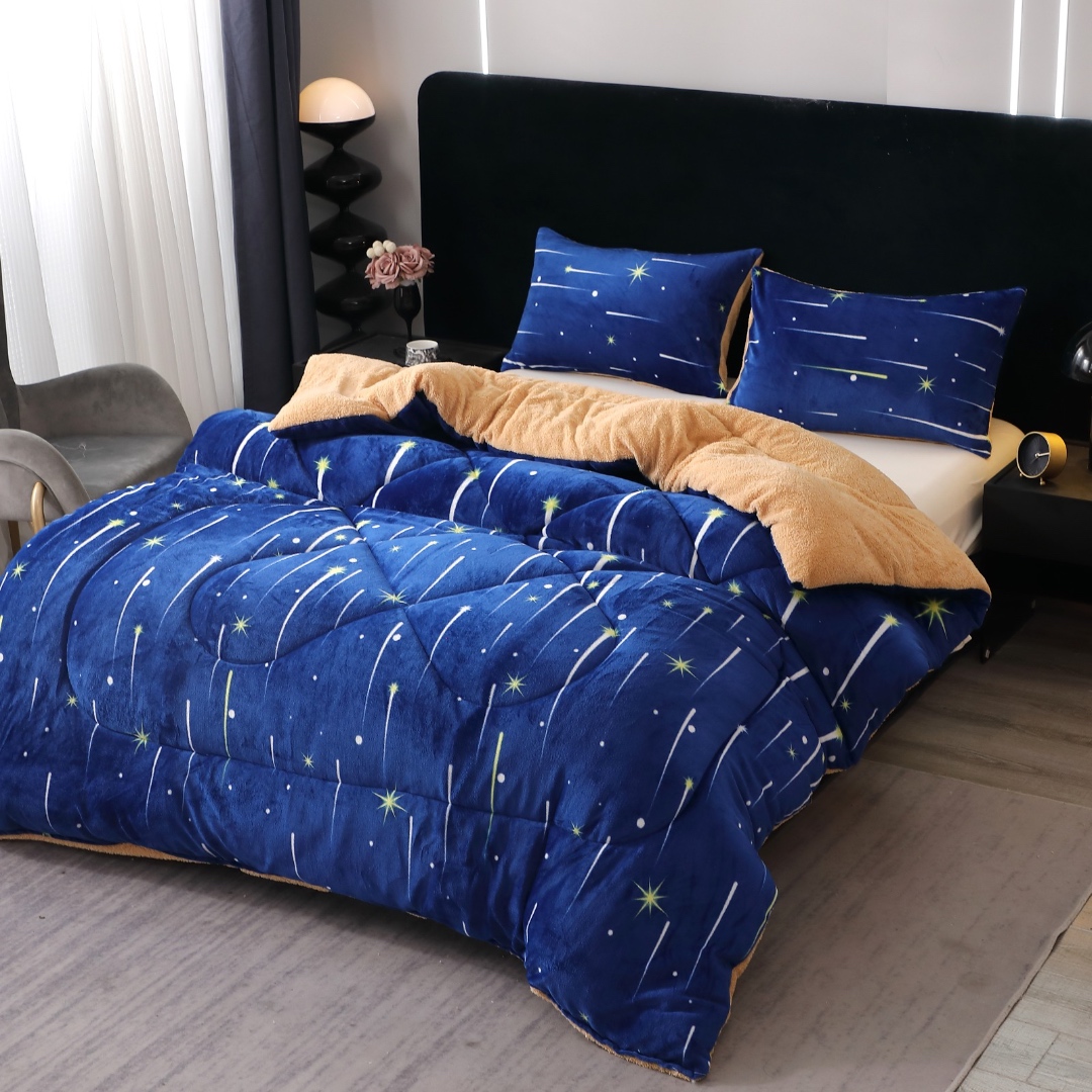 Pilota Cocolino cu Blanita Bej Ultra Pufoasa, Matlasata, 200x230cm + 2 fete de perna 50x70cm – Caldura Instanta si Confort de Lux pentru Nopti Reci, Albastru, stele cazatoare