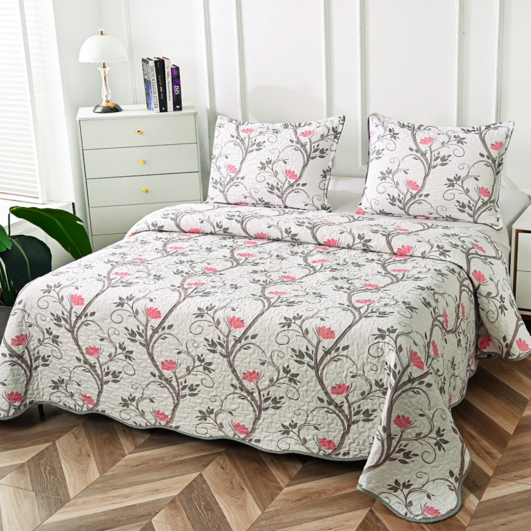 Cuvertura Matlasata din Bumbac Satinat, cu Bordura in Valuri (220x230 cm) + 2 Fete de Perna (60x80 cm), Gri, Crengute cu Flori