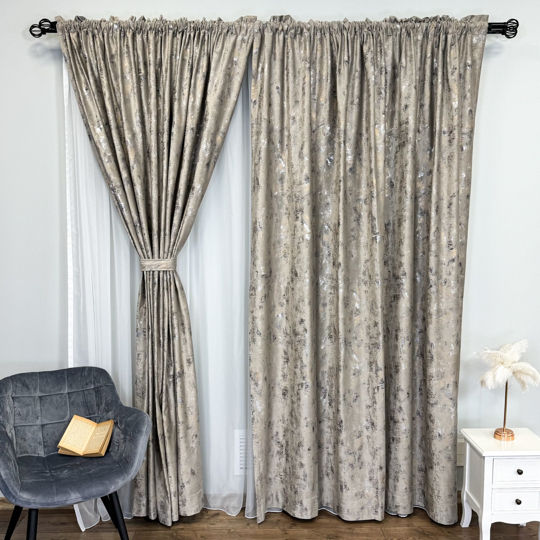 Draperie Catifea Asama cu insertii aurii, 140cm latime x 260cm inaltime, cu TIV LAT, Grej - V4