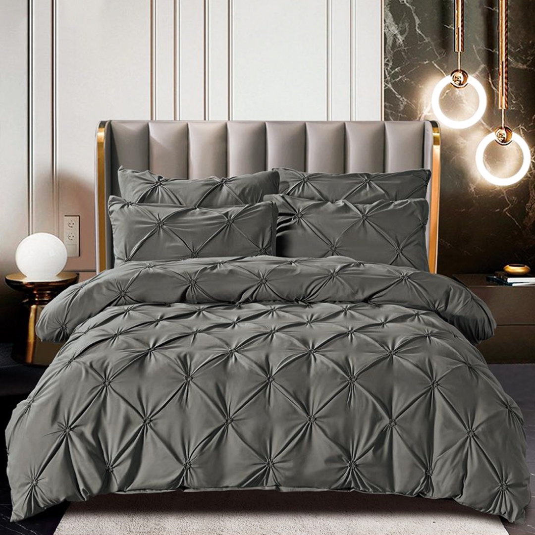 Lenjerie de Pat Premium, JOJO HOME,  Finet cu Pliuri Brodate, 6 Piese, Nesifonabila si Durabila, Gri inchis