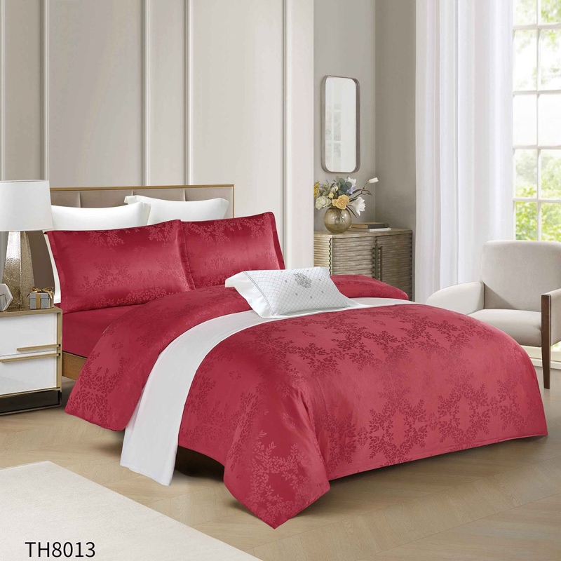 Lenjerie de Pat Dublu, Jacquard Finetat – 4 Piese, Luciu Satinat Rafinat si Confort Premium, Visiniu