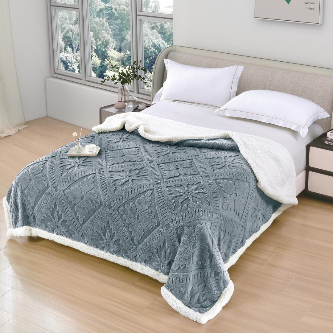 Patura Cocolino cu Model Traditional 3D cu Blanita Sherpa, cu Fermoar, 200x230 cm, Gri deschis