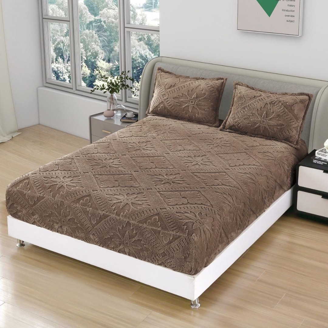Cearsaf cu elastic COCOLINO, 180x200x25cm, 2 fete de perne - 50x70cm, Model Traditional 3D, Maro
