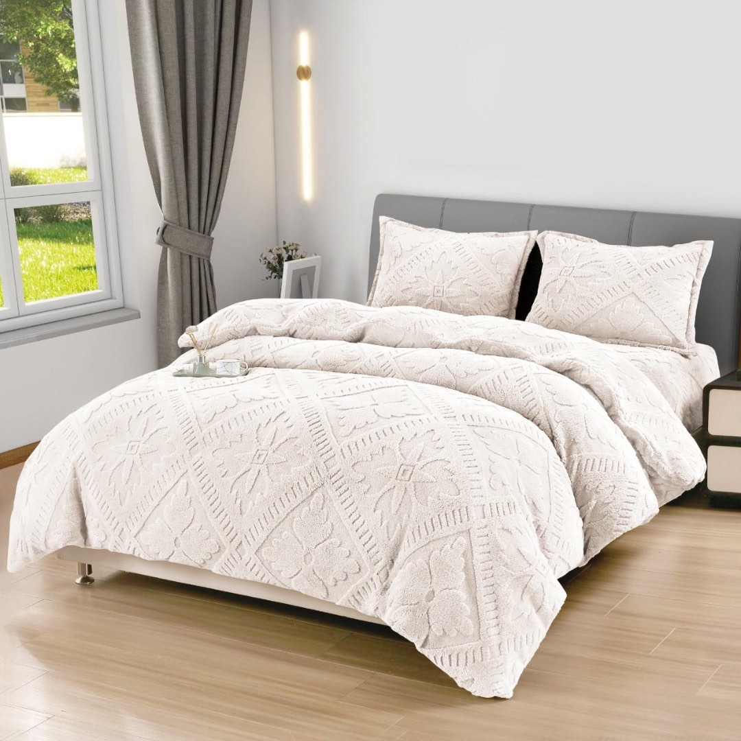 Lenjerie de Pat Dublu, CoCoLiNo Ultra Pufoasa, 4 piese, Cearsaf cu ELASTIC, Model Traditional 3D, Ivoire