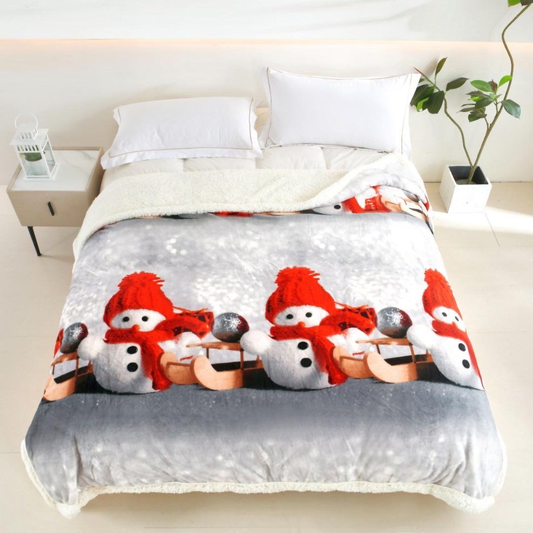 Patura Cocolino cu Model de Craciun, cu Blanita Sherpa, 200x230 cm, Gri, Oameni de Zapada