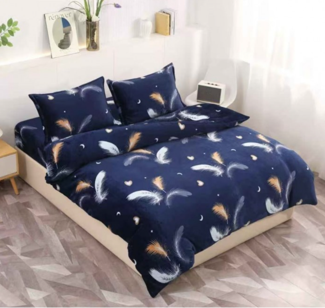 Lenjerie pat dublu, Super Pufoasa COCOLINO,cu ELASTIC, 4 piese, Albastru, Pene
