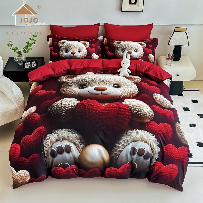 Lenjerie pat dublu, FINET, Imprimeu Digital 5D - Identic cu poza, Cu ELASTIC, 6 piese, Jojo Home, Rosu, Ursulet