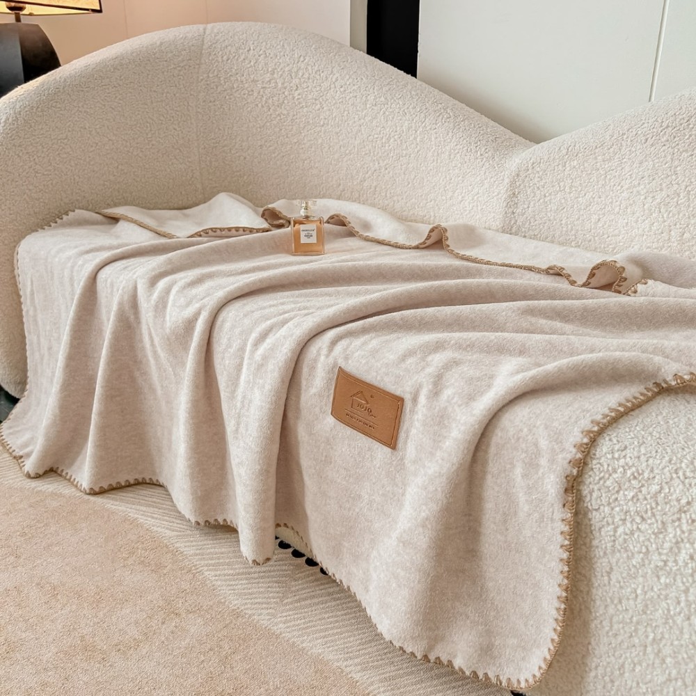 Patura Premium Tip Casmir cu Capsa 100x140 cm - Bej