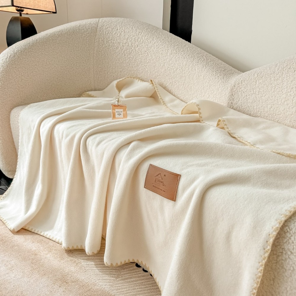 Patura Premium Tip Casmir cu Capsa 100x140 cm - Crem