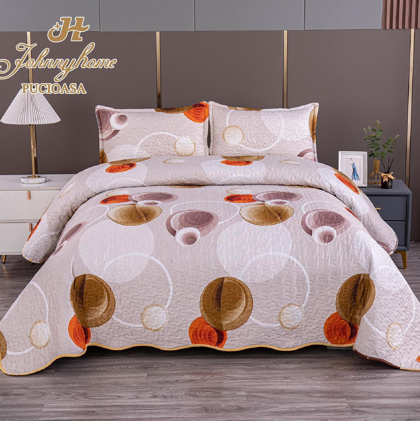 (OFERTA 3 la 199 Lei) Cuvertura pentru pat dublu cu 2 fete, matlasata,  Bej, cercuri, model clasic