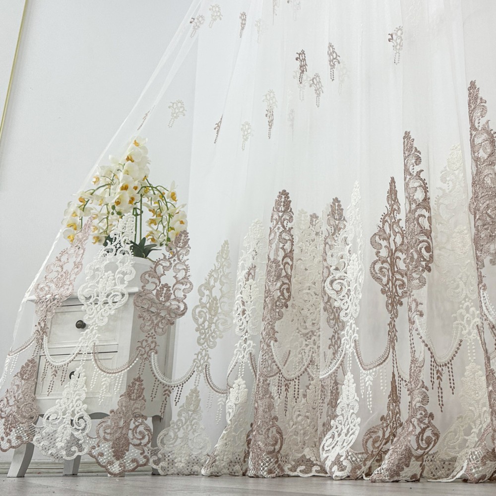 Set 2 Perdele  Emerald din Tulle cu Broderie, model elegant, Alb - Roze, 150cm latime x 160cm inaltime, cu rejansa pentru sina