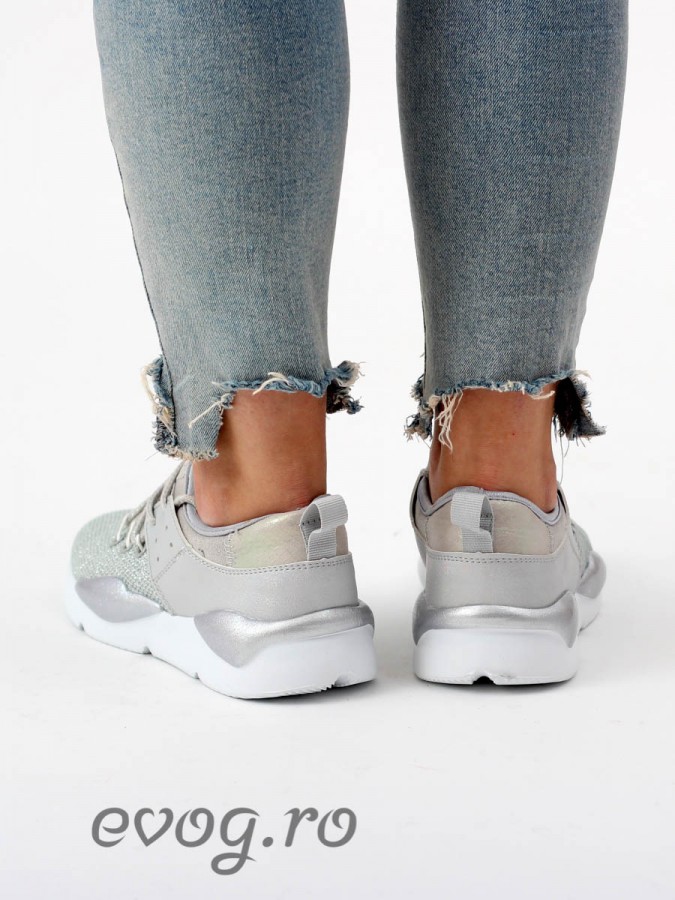 Sneakers Glowing Silver