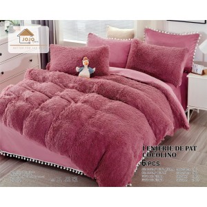 Lenjerie pat super pufoasa COCOLINO Fluffy cu ciucuri, 6 piese, PURPURIU Lenjerie pat super pufoasa COCOLINO Fluffy cu ciucuri, 6 piese, PURPURIU