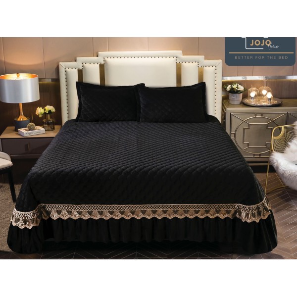 Cuvertura pat dublu, 3 piese, Catifea Matlasata cu Broderie Aurie, 250x270cm, Jojo Home, Negru [1]