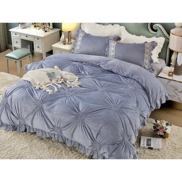 Lenjerie pat dublu, Catifea Deluxe, cu pliuri brodate, 4 piese, Jojo Home, Gri [1]