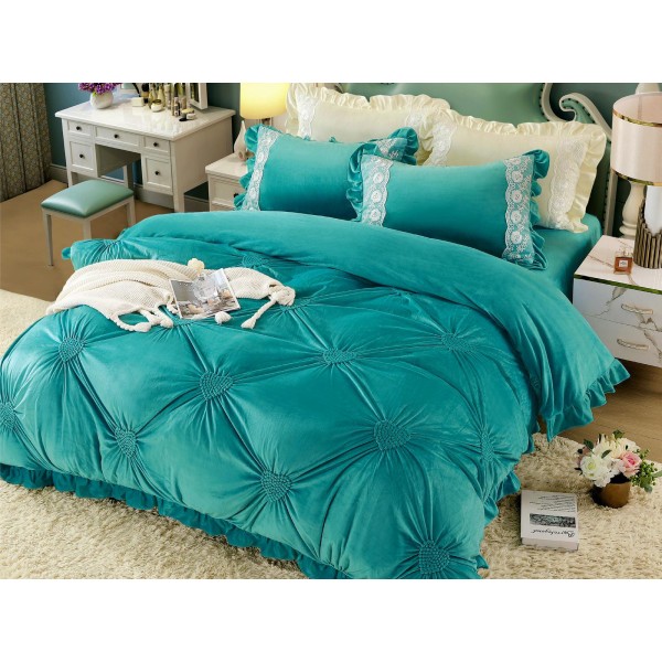 Lenjerie pat dublu, Catifea Deluxe, cu pliuri brodate, 4 piese, Jojo Home, Turquoise [1]