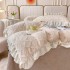Lenjerie pentru pat dublu pufoasa CoCoLiNo cu VoLaNaSe, tip tricotaj, 4 piese, Crem [2]
