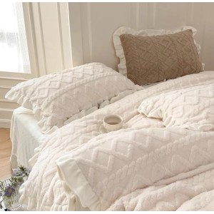 Lenjerie pentru pat dublu pufoasa CoCoLiNo cu VoLaNaSe, tip tricotaj, 4 piese, Crem