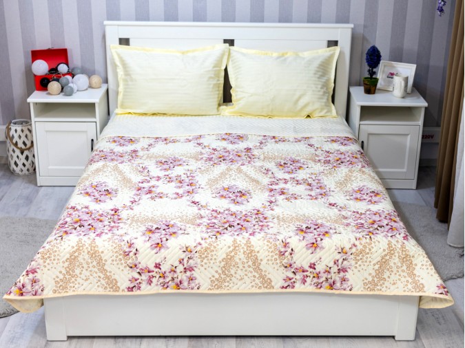 Cuvertura matlasata pentru pat dublu cu doua fete, 210x210, cod CVI43