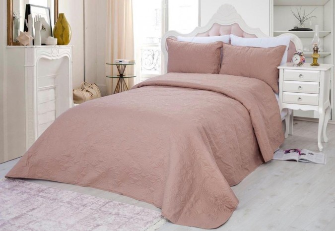 Cuvertura matlasata ultralux, pentru pat dublu, 220x240cm si 2 fete de perne 50x70, Roz pudrat inchis