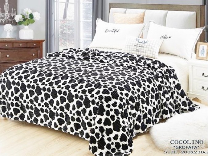 Patura pufoasa cocolino gofrata 200x230cm, 300gr/mp, Crem-Negru, Animal Print