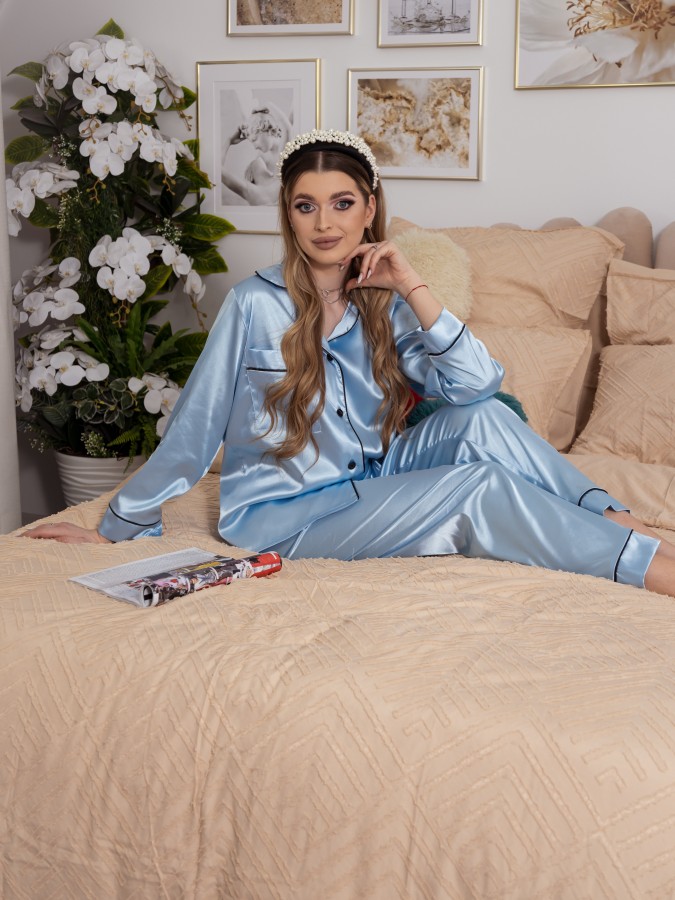 Pijama Luxury Anemona din Satin Bleu cu vipusca neagra