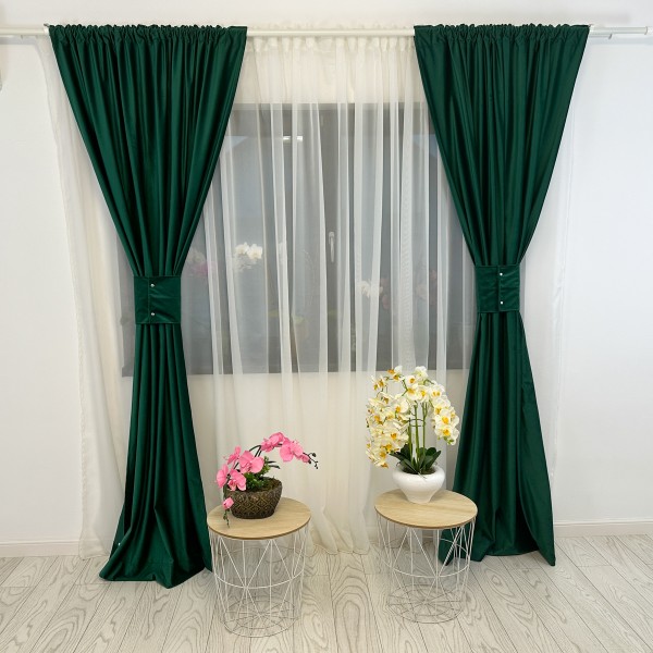 Draperie Blackout din catifea Verde Smarald - 200cm latime x 2.70m inaltime, cu tiv lat [1]