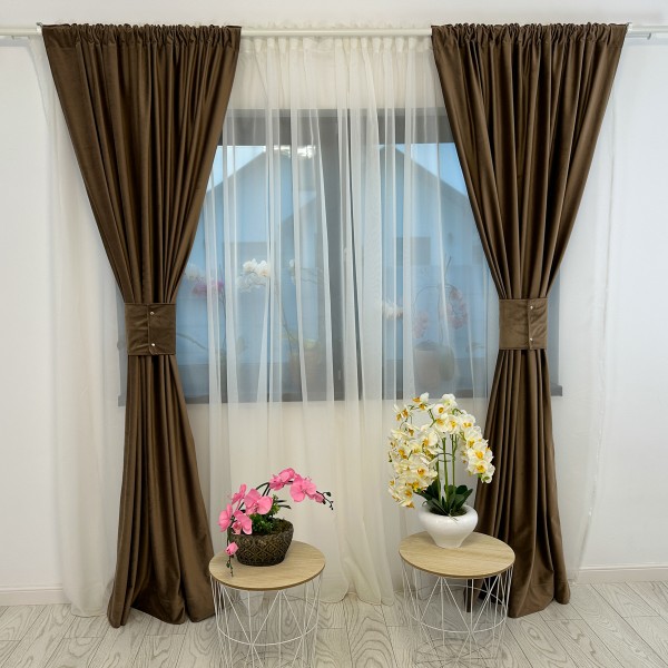 Set 2 draperii Blackout din catifea Maro - 140x240cm, cu rejansa pentru bara [1]