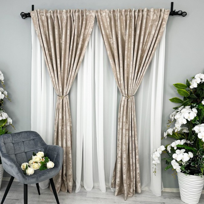 Draperie din Jacquard model Nisip, Bej deschis, 200cm latime x 210cm inaltime, cu rejansa pentru sina