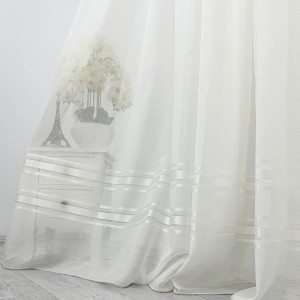 Perdea Lines tip IN plin, Ivoire, 140cm latime x 260cm inaltime, cu rejansa pt bara