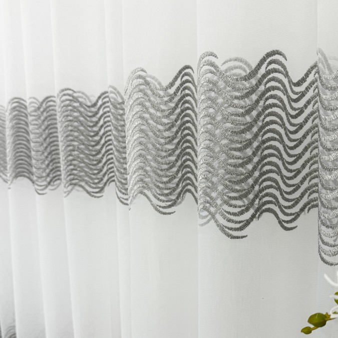 Perdea Waves din Tulle cu Broderie, Alb - Gr, latime 600cm, inaltime 250cm, cu rejansa pt sina