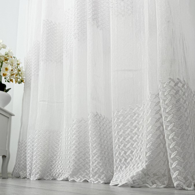 Perdea Teresa din Tulle cu Broderie, model elegant, Alb, 5m latime x 232cm inaltime x rejansa pt bara