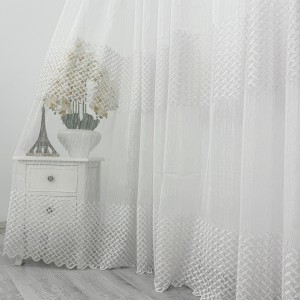 Perdea Teresa din Tulle cu Broderie, model elegant, Alb, 140cm latime x 260cm inaltime, cu rejansa pt bara