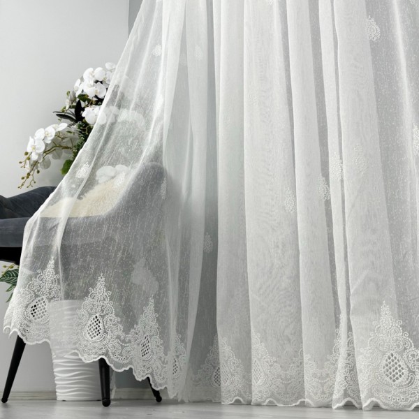 Perdea Deliria din IN Brodat, Alb, 140cm latime x 260cm inaltime, cu rejansa pt bara [1]