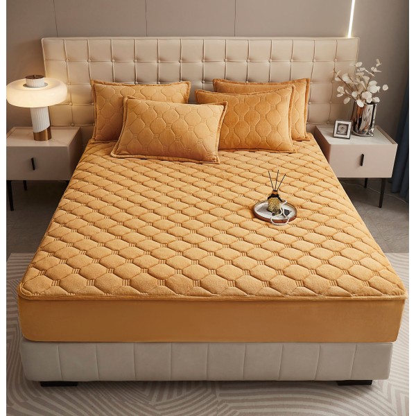 Husã matlasatã tip topper din catifea, 160x200cm + 2 fete de perna 50x70cm, camel [1]