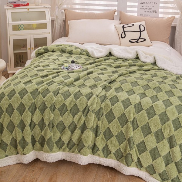 Patura CoCoLiNo cu Blanita de Iepure si Catifea Teddy, 200x230cm, cu blanita pe spate, Jojo Home, Verde [1]