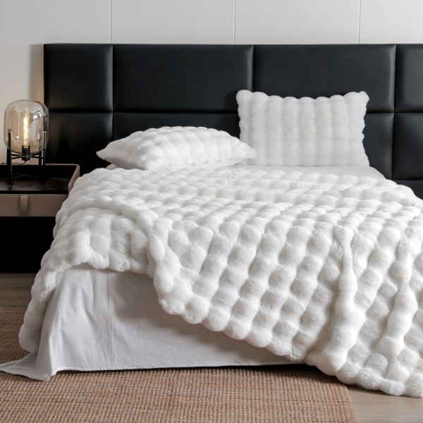 Lenjerie Luxury Pat Dublu, Jojo Home, ExtraPufoasa, din Blanita Artificiala tip Iepure, 6 piese, Alb [1]