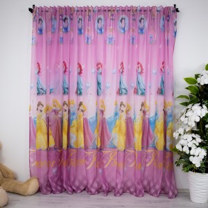 Perdea pentru copii din matase imprimata, model printese, 140cm latime x 260cm latime cu rejansa pt bara Perdea pentru copii din matase imprimata, model printese, 140cm latime x 260cm latime cu rejansa pt bara