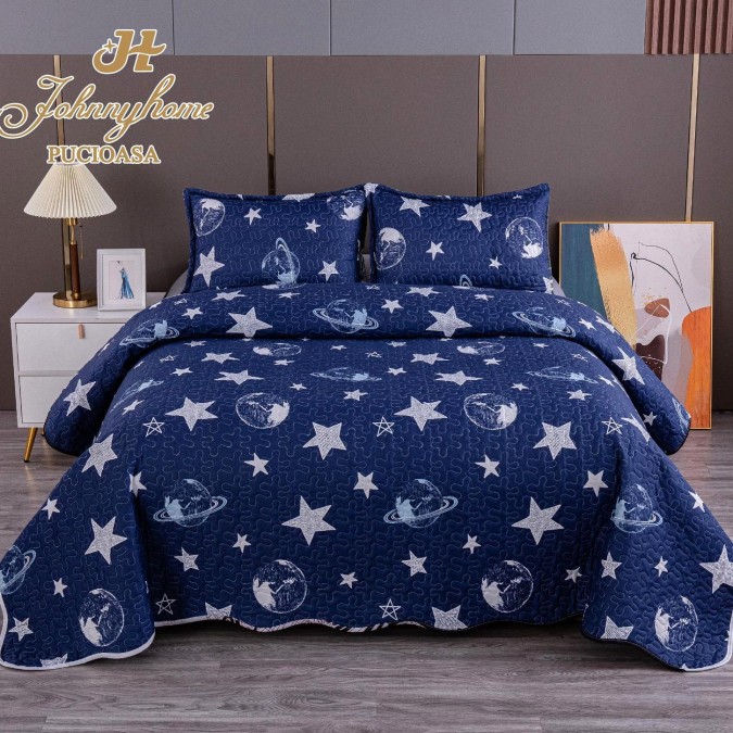 Cuvertura pentru pat dublu cu 2 fete, matlasata, Bumbac Satinat Superior, Albastru, frunze, planete