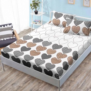 Cearsaf cu elastic, FINET, 180x200cm, 2 fete de perne 50x70cm, Gri, inimioare Cearsaf cu elastic, FINET, 180x200cm, 2 fete de perne 50x70cm, Gri, inimioare