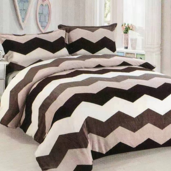 Lenjerie pentru Pat Dublu, Cocolino Premium, 4 Piese – Plușată, Groasă, și Călduroasă, Ideală pentru Iarnă –  Confort Maxim, Antișifonare,  Bej-Maro, Zig-Zag [1]
