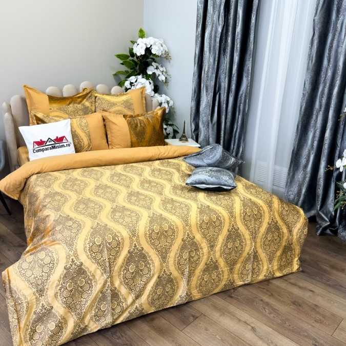 Set Luxury:  Lenjerie de Pat dublu, din Catifea Royală Velvetto, 6 piese si Draperie cu inele încastrate, 2buc x 150x245cm, cu Șnur Magnetic și Față de Pernă Decorativă, Galben, Gri