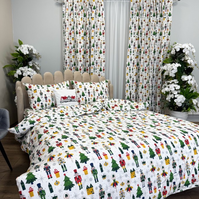 Set Lenjerie Pat Dublu Crăciun 4 Piese + 2 Draperii 150x235cm din Bumbac Ranforsat – Confort și Eleganță Fabricat în România Alb Verde Rosu Spargatorul de Nuci brazi