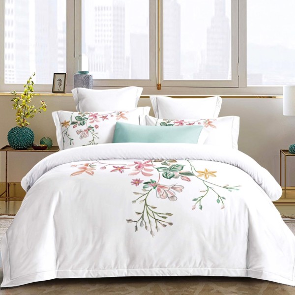 Lenjerie pat dublu, Primăvara,  FINET, Cearsaf cu Elastic 180x200cm, 4 piese, Alb, Roz, Flori - Lux Absolut, Delicatețe și Eleganță Desăvârșită [1]