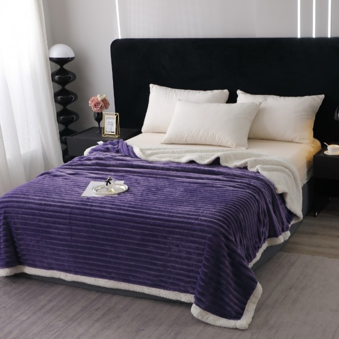 Pătură Super Soft Cocolino Blăniță Artificială de Iepure Model Gofrat cu Blăniță Sherpa 200x230 cm – Eleganță și Căldură cu Model Dungat Indigo