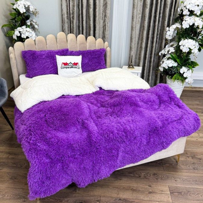 Pilota CoCoLiNo Fluffy cu Blanita tip Sherpa Alba 200x230cm + 2 fete de perna 50x70cm matlasata Lila Very Perry