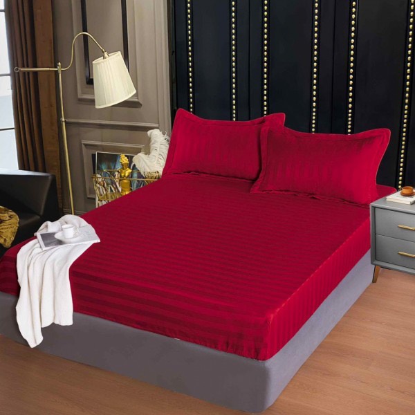 Cearsaf cu Elastic 160x200 cm – Damasc Finetat, 70% Bumbac, 2 Fete de Perna 55x80 cm, Rosu – Confort Premium si Fixare Perfecta [1]