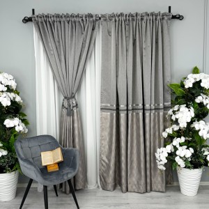 Set 2 bucati Draperie Lines, tip panou 3 metri latime , Gri Silver- 3m latime x 232 m inaltime , rejansa pt. bara  Set 2 bucati Draperie Lines, tip panou 3 metri latime , Gri Silver- 3m latime x 232 m inaltime , rejansa pt. bara